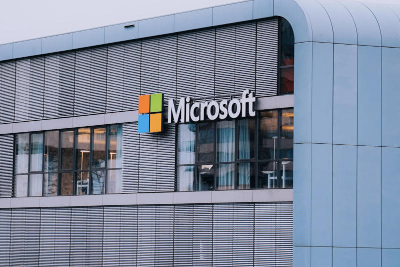 Зависимость Microsoft от OpenAI